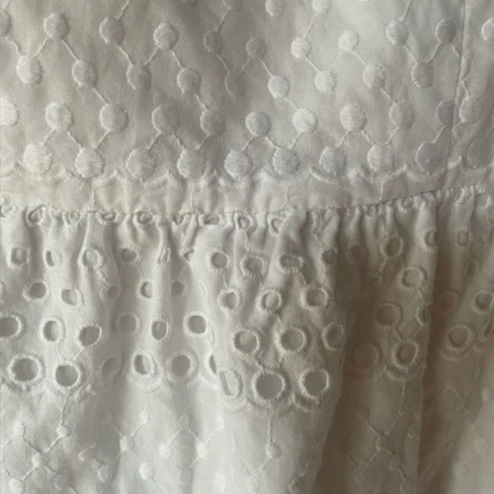 Dress - Picture 4 of 4